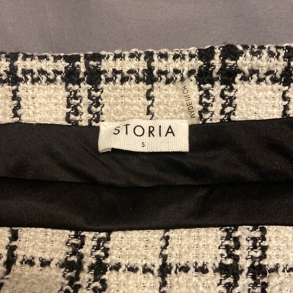 STORIA womens woven skirt - Picture 3 of 3